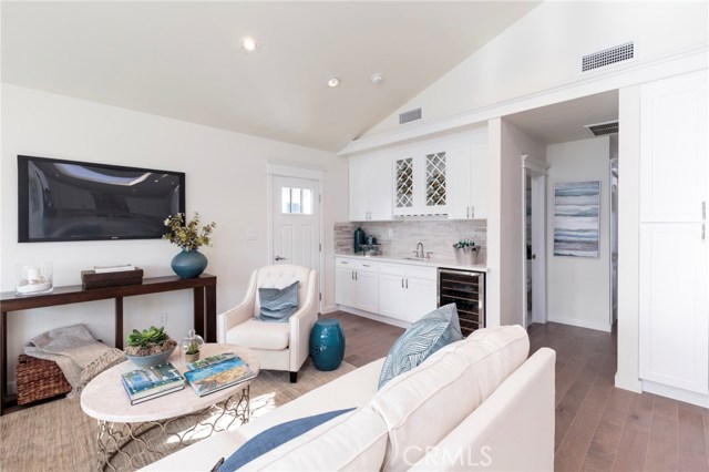 502 Paulina Avenue, Redondo Beach, California 90277, 3 Bedrooms Bedrooms, ,2 BathroomsBathrooms,Residential,Sold,Paulina,SB17257861