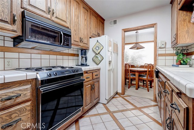 1031 Avenue D, Redondo Beach, California 90277, 3 Bedrooms Bedrooms, ,1 BathroomBathrooms,Residential,Sold,Avenue D,SB19263186