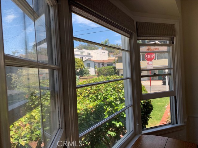 1539 Bonnie Brae Street, Hermosa Beach, California 90254, 3 Bedrooms Bedrooms, ,2 BathroomsBathrooms,Residential,Sold,Bonnie Brae,SB19182302