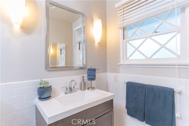 2105 Velez Drive, Rancho Palos Verdes, California 90275, 3 Bedrooms Bedrooms, ,2 BathroomsBathrooms,Residential,Sold,Velez,SB17138071
