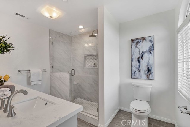 Double Sinks, Quartz Countertops, Dual Sinks, Step in Shower with Dual Shower Head, and new floors. Double Sinks, Quartz Countertops, Dual Sinks, Step in Shower with Dual Shower Head, and new floors.