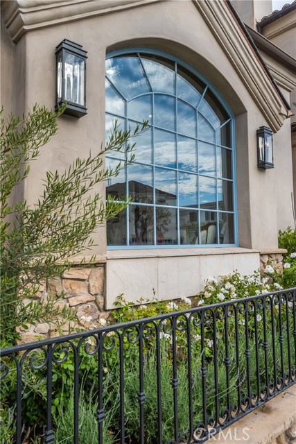 441 1st Street, Manhattan Beach, California 90266, 5 Bedrooms Bedrooms, ,4 BathroomsBathrooms,Residential,Sold,1st,SB19263313