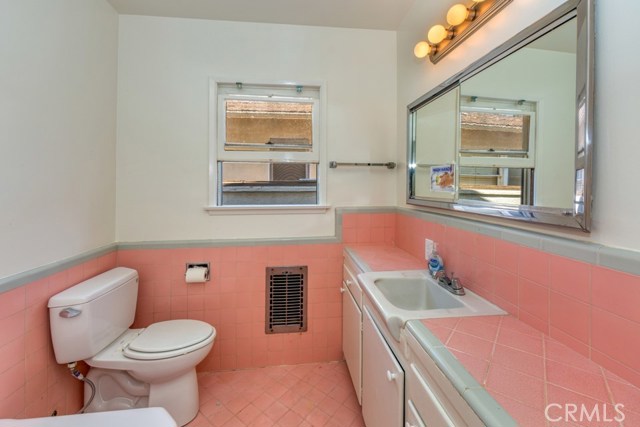 3 Bed Home for Sale in Valley Village, California