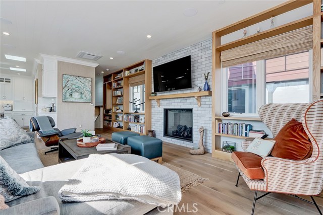 443 23rd Place, Manhattan Beach, California 90266, 3 Bedrooms Bedrooms, ,2 BathroomsBathrooms,Residential,Sold,23rd,SB20175506