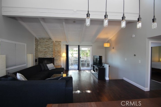 2200 Mathews Avenue, Redondo Beach, California 90278, 3 Bedrooms Bedrooms, ,2 BathroomsBathrooms,Residential,Sold,Mathews,SB17088942