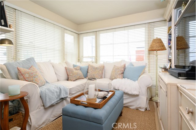 3201 Alma Avenue, Manhattan Beach, California 90266, 2 Bedrooms Bedrooms, ,2 BathroomsBathrooms,Residential,Sold,Alma,SB19163986