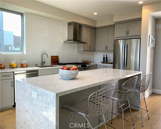 1920 Pacific Coast Highway, Redondo Beach, California 90277, 1 Bedroom Bedrooms, ,1 BathroomBathrooms,Residential,Sold,Pacific Coast Highway,OC20141167