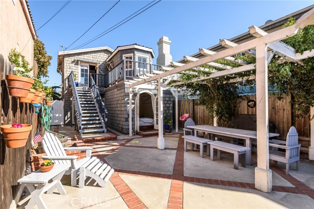 434 Gentry Street, Hermosa Beach, California 90254, 2 Bedrooms Bedrooms, ,2 BathroomsBathrooms,Residential,Sold,Gentry,SB18037074