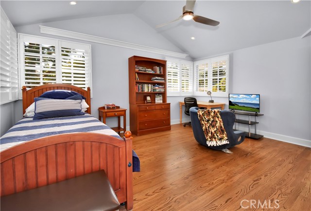 32 Harbor Sight Drive, Rolling Hills Estates, California 90274, 6 Bedrooms Bedrooms, ,2 BathroomsBathrooms,Residential,Sold,Harbor Sight,PV20212082