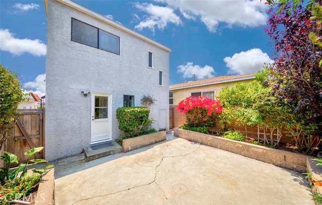 1705 Carlson Lane, Redondo Beach, California 90278, 3 Bedrooms Bedrooms, ,1 BathroomBathrooms,Residential,Sold,Carlson,SB21153496