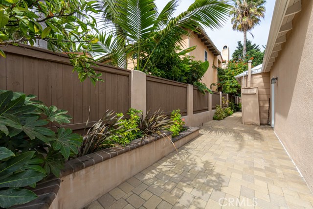 2022 Ernest Avenue, Redondo Beach, California 90278, 3 Bedrooms Bedrooms, ,1 BathroomBathrooms,Residential,Sold,Ernest,PW20211052