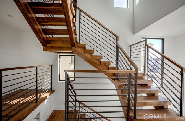 438 Hermosa Avenue, Hermosa Beach, California 90254, 4 Bedrooms Bedrooms, ,3 BathroomsBathrooms,Residential,Sold,Hermosa,PV18010706