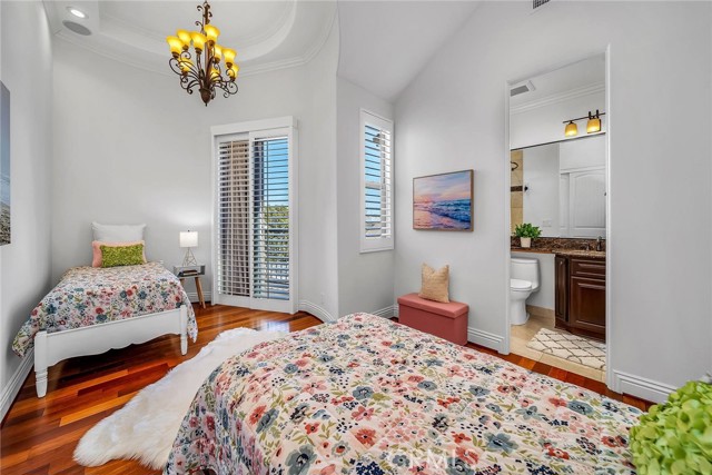 2221 Voorhees Avenue, Redondo Beach, California 90278, 4 Bedrooms Bedrooms, ,3 BathroomsBathrooms,Residential,Sold,Voorhees,SB21072556