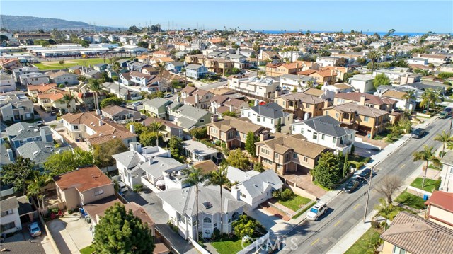 1818 Belmont Lane, Redondo Beach, California 90278, 3 Bedrooms Bedrooms, ,2 BathroomsBathrooms,Residential,Sold,Belmont,SB19055656