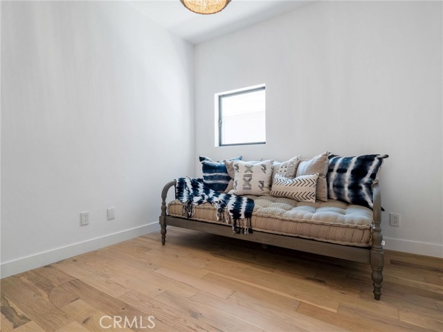 1131 19th Street, Hermosa Beach, California 90254, 2 Bedrooms Bedrooms, ,1 BathroomBathrooms,Residential,Sold,19th,SB20249422