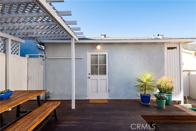 420 3rd Street, Manhattan Beach, California 90266, 2 Bedrooms Bedrooms, ,2 BathroomsBathrooms,Residential,Sold,3rd,SB19171660