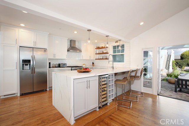 Photo of 230 E 18th Street, Costa Mesa, CA 92627