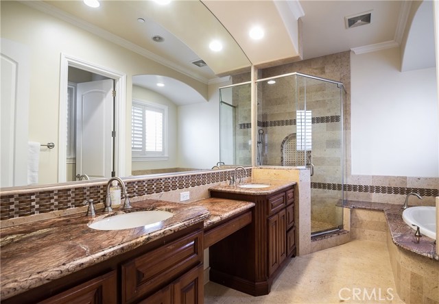 2005 Marshallfield Lane, Redondo Beach, California 90278, 4 Bedrooms Bedrooms, ,3 BathroomsBathrooms,Residential,Sold,Marshallfield,SB20008964