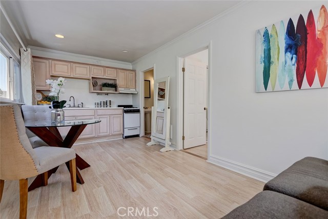 118 Helberta Avenue, Redondo Beach, California 90277, 3 Bedrooms Bedrooms, ,3 BathroomsBathrooms,Residential,Sold,Helberta,SB18247405