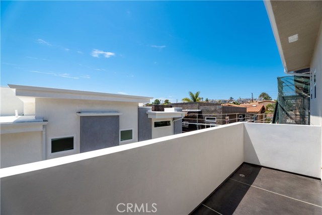 1914 Marshallfield Lane, Redondo Beach, California 90278, 4 Bedrooms Bedrooms, ,3 BathroomsBathrooms,Residential,Sold,Marshallfield,SB20122923