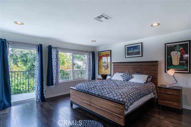 1944 Ardmore Avenue, Manhattan Beach, California 90266, 3 Bedrooms Bedrooms, ,2 BathroomsBathrooms,Residential,Sold,Ardmore,SB20111150