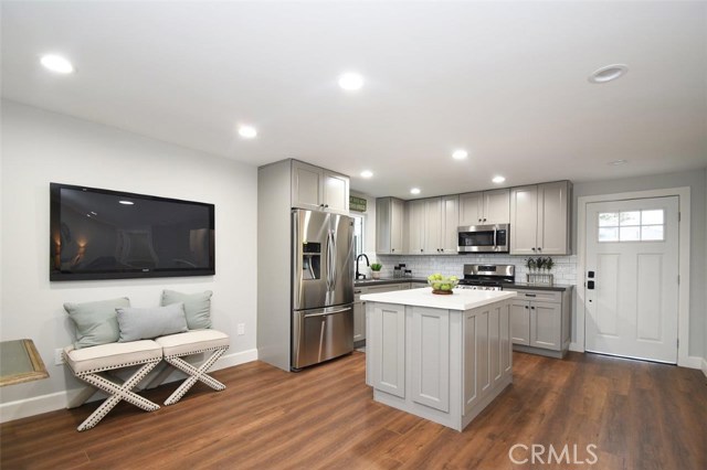 3404 Gibson Place, Redondo Beach, California 90278, 4 Bedrooms Bedrooms, ,2 BathroomsBathrooms,Residential,Sold,Gibson,SB19083979