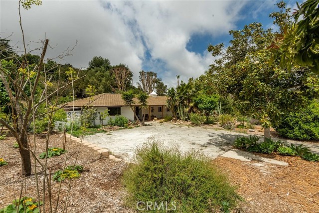 2 Chuckwagon Road, Rolling Hills, California 90274, 3 Bedrooms Bedrooms, ,3 BathroomsBathrooms,Residential,Sold,Chuckwagon,PV21112477