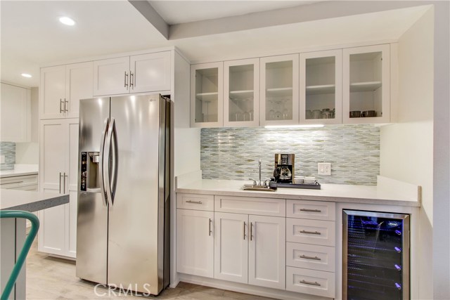 700 Esplanade, Redondo Beach, California 90277, 3 Bedrooms Bedrooms, ,2 BathroomsBathrooms,Residential,Sold,Esplanade,SB18014661