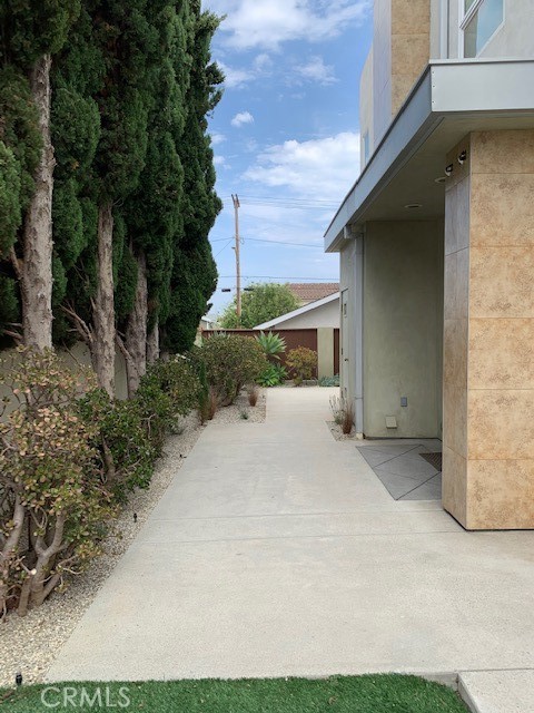 1933 Gates Avenue, Redondo Beach, California 90278, 4 Bedrooms Bedrooms, ,3 BathroomsBathrooms,Residential,Sold,Gates,SB21164757