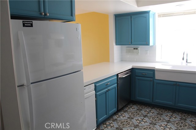 1919 Curtis Avenue, Redondo Beach, California 90278, 4 Bedrooms Bedrooms, ,2 BathroomsBathrooms,Residential,Sold,Curtis,SB18086373