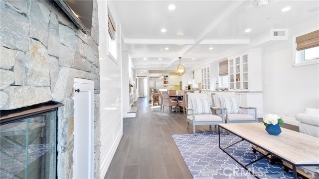 549 3rd Street, Manhattan Beach, California 90266, 5 Bedrooms Bedrooms, ,5 BathroomsBathrooms,Residential,Sold,3rd,SB21052350