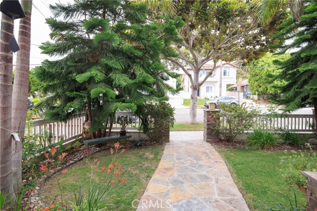 711 Irena Avenue, Redondo Beach, California 90277, 3 Bedrooms Bedrooms, ,2 BathroomsBathrooms,Residential,Sold,Irena,SB18217547