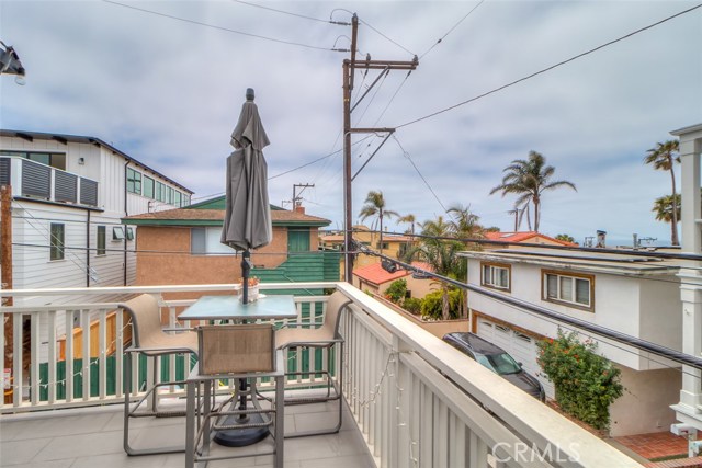 3512 Vista Drive, Manhattan Beach, California 90266, 2 Bedrooms Bedrooms, ,2 BathroomsBathrooms,Residential,Sold,Vista,PW18148973