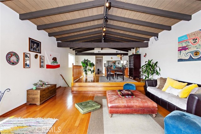 959 2nd Street, Hermosa Beach, California 90254, 5 Bedrooms Bedrooms, ,2 BathroomsBathrooms,Residential,Sold,2nd,SB20190726
