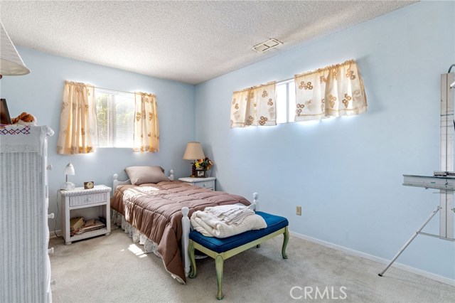 SW corner bedroom also has sunny south facing exposure.