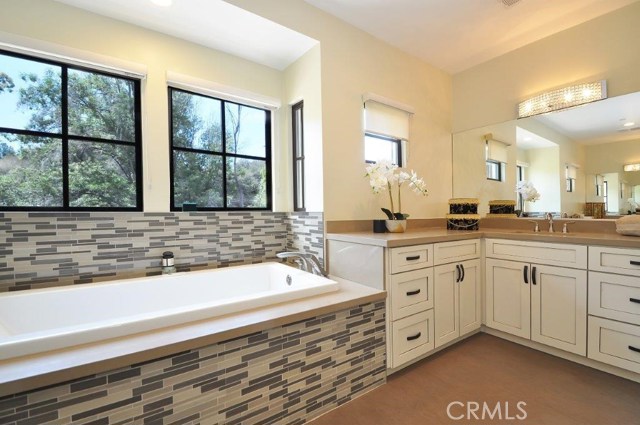 12 Casaba Road, Rolling Hills Estates, California 90274, 5 Bedrooms Bedrooms, ,4 BathroomsBathrooms,Residential,Sold,Casaba,PV18242609