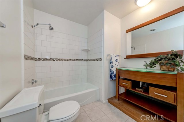 3rd Bathroom on Upper Level - User of the 3rd bedroom has their own bathroom - no sharing!!