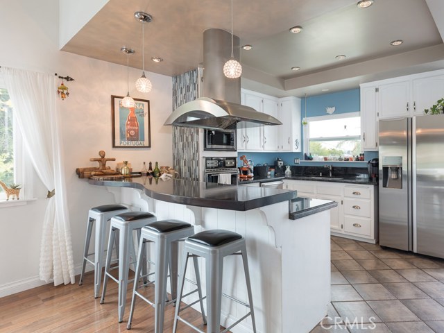 110 Juanita Avenue, Redondo Beach, California 90277, 2 Bedrooms Bedrooms, ,1 BathroomBathrooms,Residential,Sold,Juanita,SB19190456