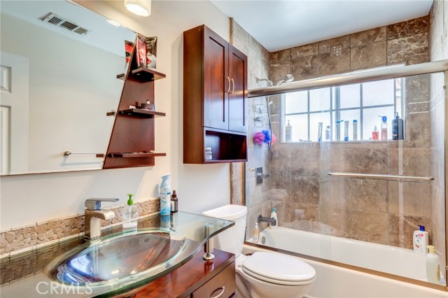 121 Helberta Avenue, Redondo Beach, California 90277, 3 Bedrooms Bedrooms, ,2 BathroomsBathrooms,Residential,Sold,Helberta,SB18224555