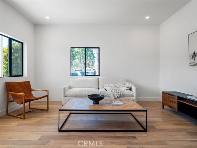 1131 19th Street, Hermosa Beach, California 90254, 2 Bedrooms Bedrooms, ,1 BathroomBathrooms,Residential,Sold,19th,SB20249422