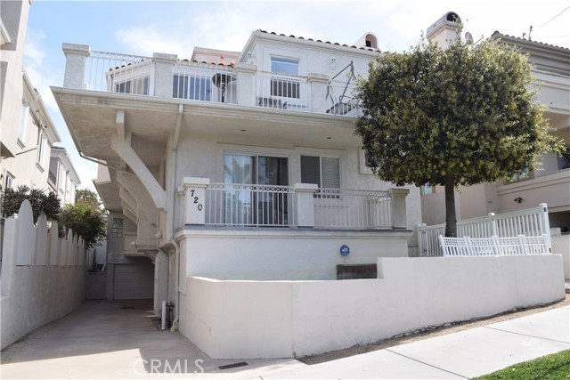 720 Lucia Avenue, Redondo Beach, California 90277, 5 Bedrooms Bedrooms, ,3 BathroomsBathrooms,Residential,Sold,Lucia,SB17080801