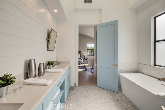 1712 Harriman Lane, Redondo Beach, California 90278, 4 Bedrooms Bedrooms, ,4 BathroomsBathrooms,Residential,Sold,Harriman,PV18244491
