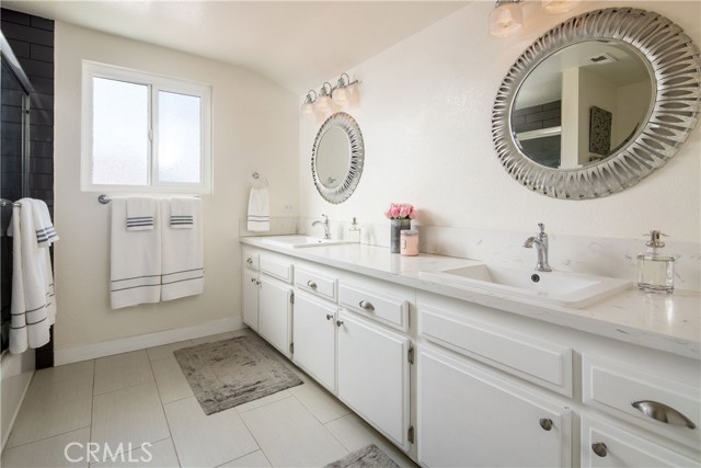 1107 Rindge Lane, Redondo Beach, California 90278, 3 Bedrooms Bedrooms, ,2 BathroomsBathrooms,Residential,Sold,Rindge,SB19170544