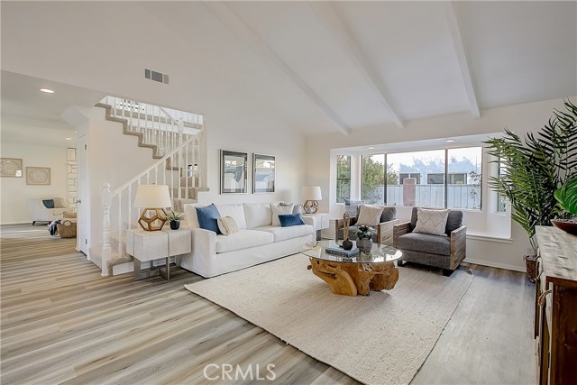 2215 Huntington Lane, Redondo Beach, California 90278, 3 Bedrooms Bedrooms, ,2 BathroomsBathrooms,Residential,Sold,Huntington,PW21010737