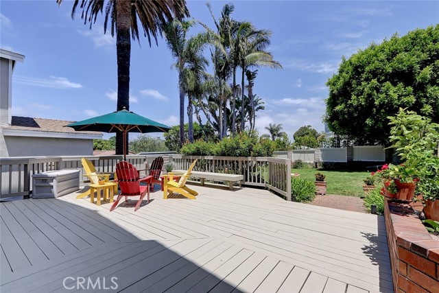 1751 9th Street, Manhattan Beach, California 90266, 3 Bedrooms Bedrooms, ,3 BathroomsBathrooms,Residential,Sold,9th,SB21116933