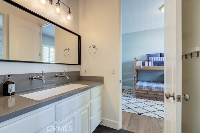 1804 Palm Avenue, Manhattan Beach, California 90266, 5 Bedrooms Bedrooms, ,4 BathroomsBathrooms,Residential,Sold,Palm,SB20158151