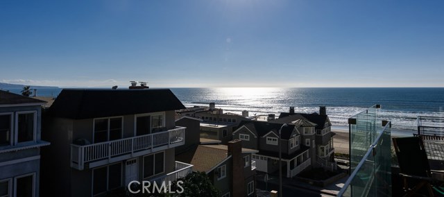 121 35th Street, Manhattan Beach, California 90266, 4 Bedrooms Bedrooms, ,3 BathroomsBathrooms,Residential,Sold,35th,SB17134319