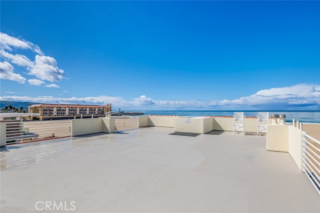 72 The Strand, Hermosa Beach, California 90254, 2 Bedrooms Bedrooms, ,1 BathroomBathrooms,Residential,Sold,The Strand,SB20169113