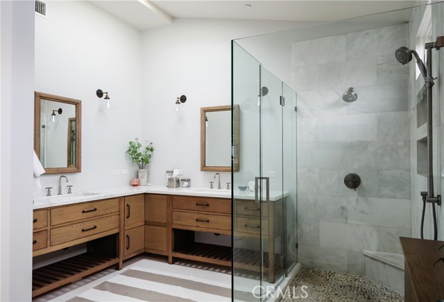 539 23rd Street, Manhattan Beach, California 90266, 5 Bedrooms Bedrooms, ,2 BathroomsBathrooms,Residential,Sold,23rd,SB21059502
