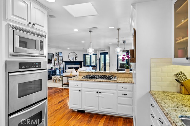 333 21st Place, Manhattan Beach, California 90266, 3 Bedrooms Bedrooms, ,3 BathroomsBathrooms,Residential,Sold,21st,SB21154619